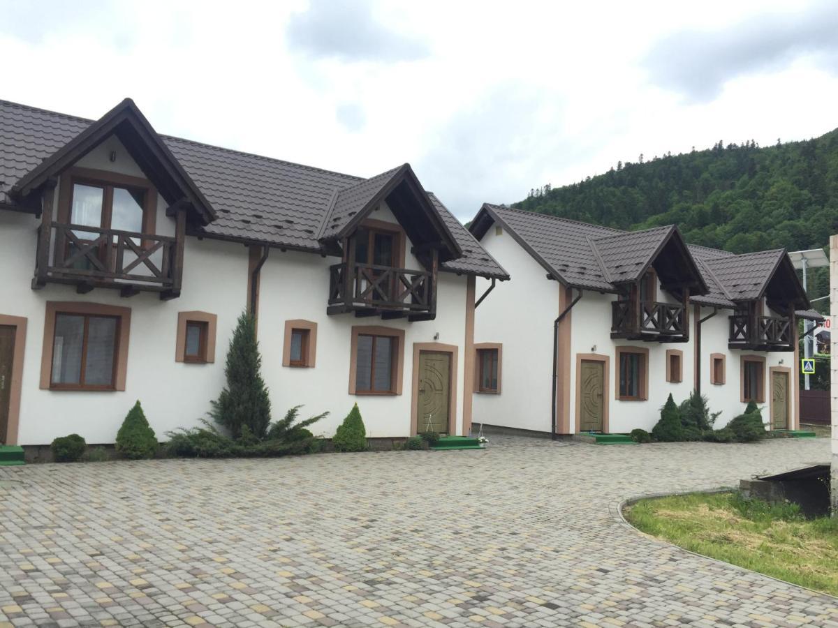 Карпатський Готель Олександрія Mykulychyn Exterior foto